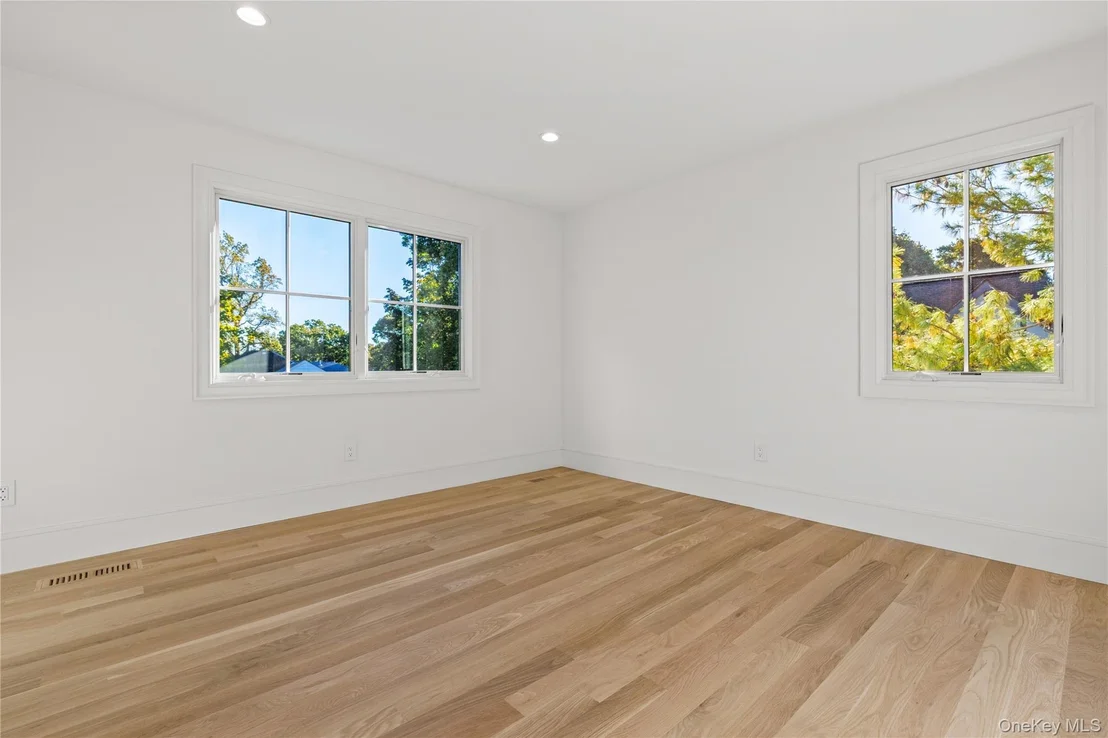Photo of 19 Highland Park Place