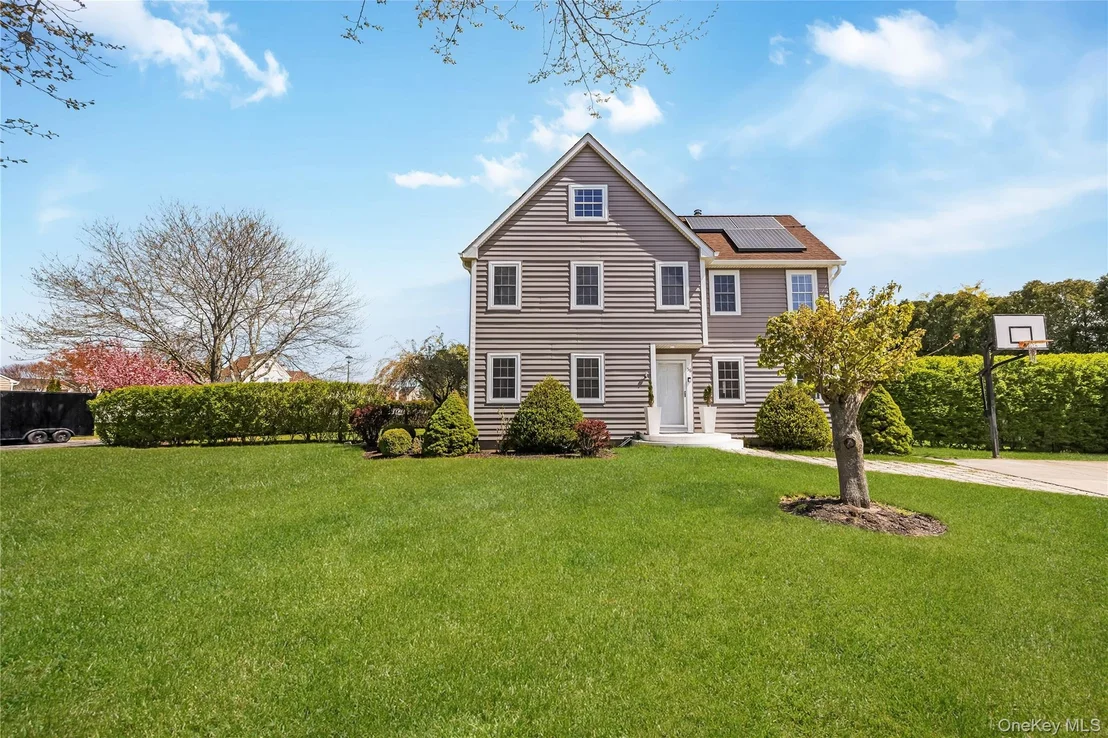 Photo of 56 Arrowhead Avenue