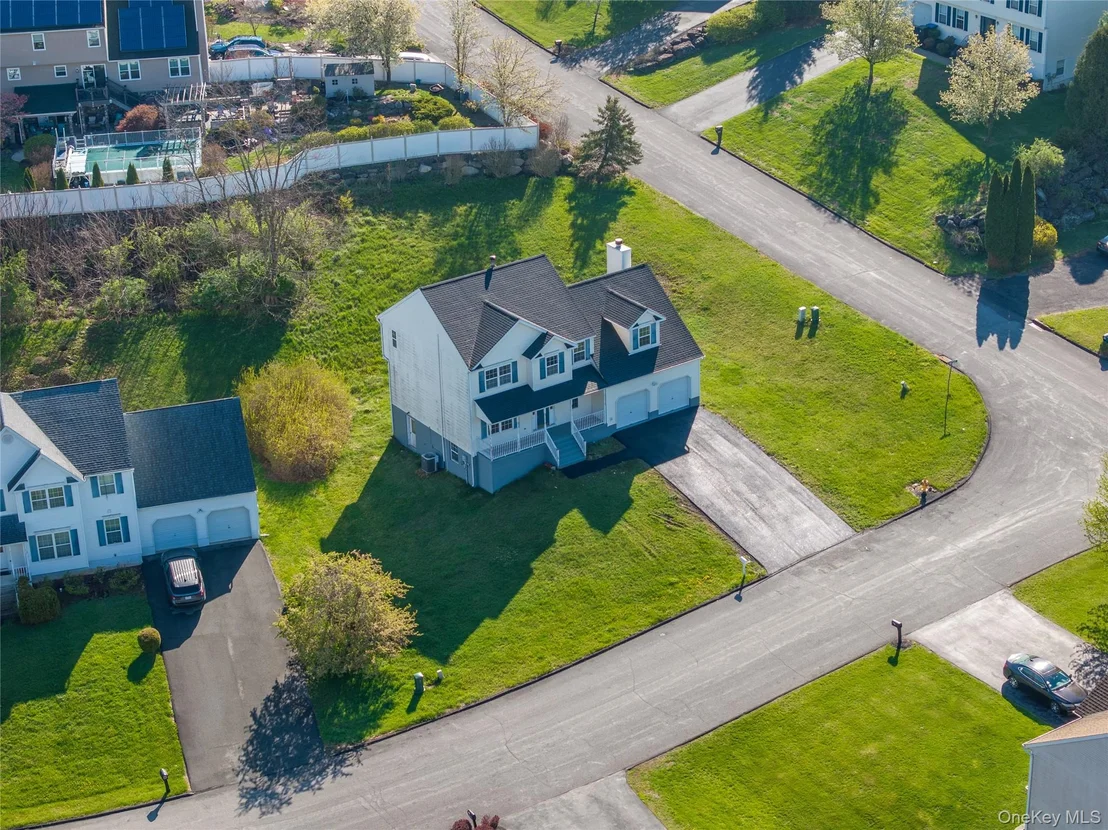 Photo of 2 Shadowbrook Lane