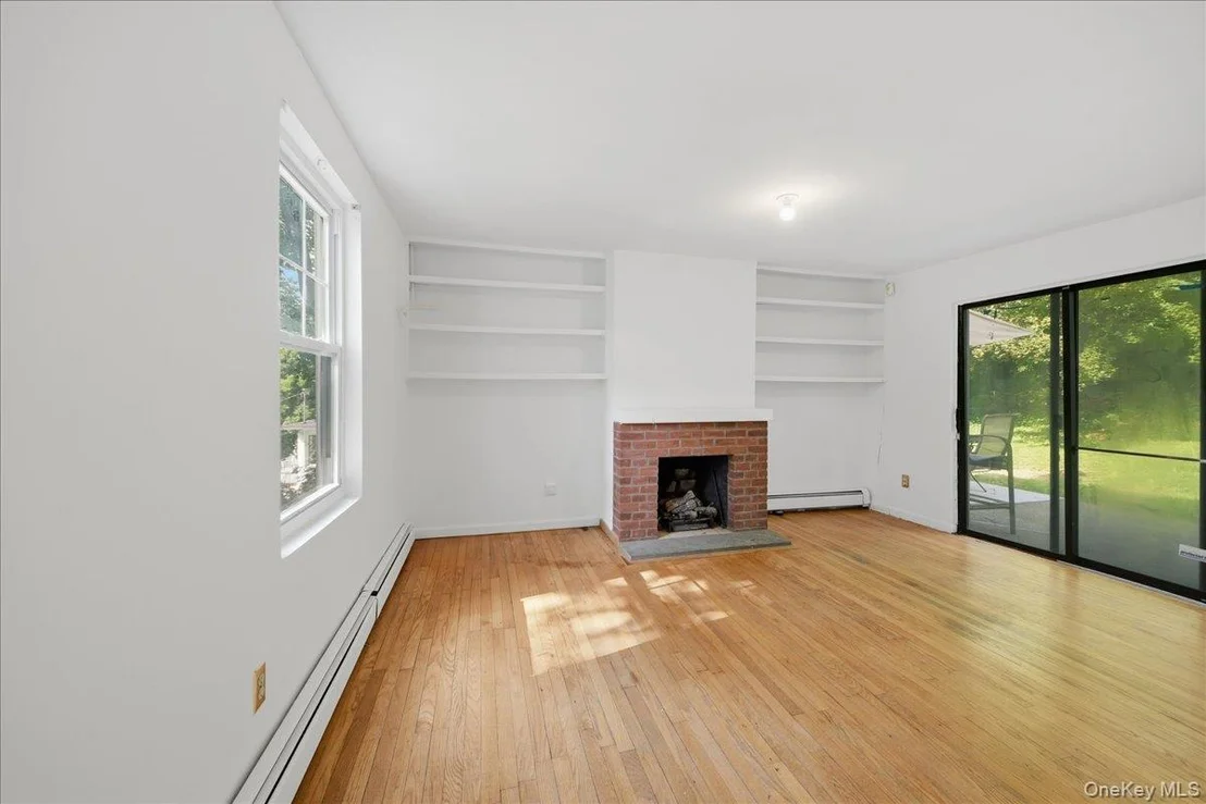 Photo of 42 Revolutionary Road