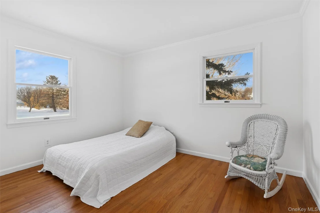 Photo of 350 Soundview Road