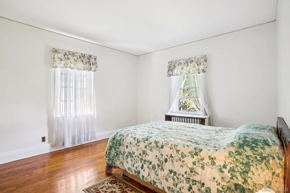 Photo of 184 Hillcrest Road