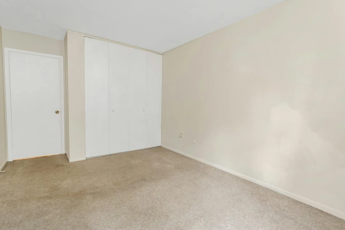 Photo of Unit C at 800 Commons Way