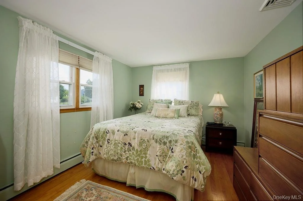 Photo of 8 Carroll Drive