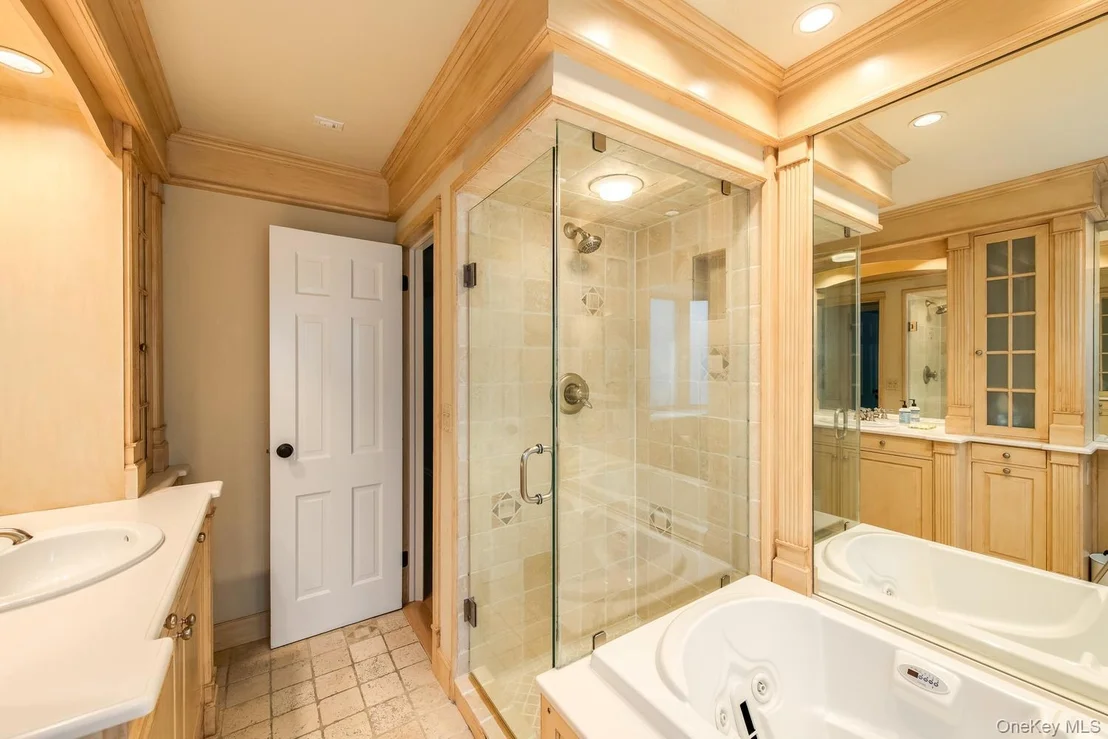 Photo of 44 Pleasant Ridge Drive