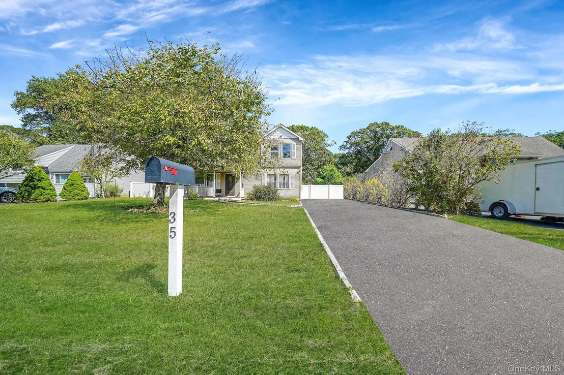 Photo of 35 Maple Avenue