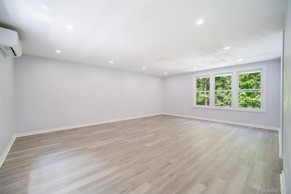 Photo of 219 Benedict Road