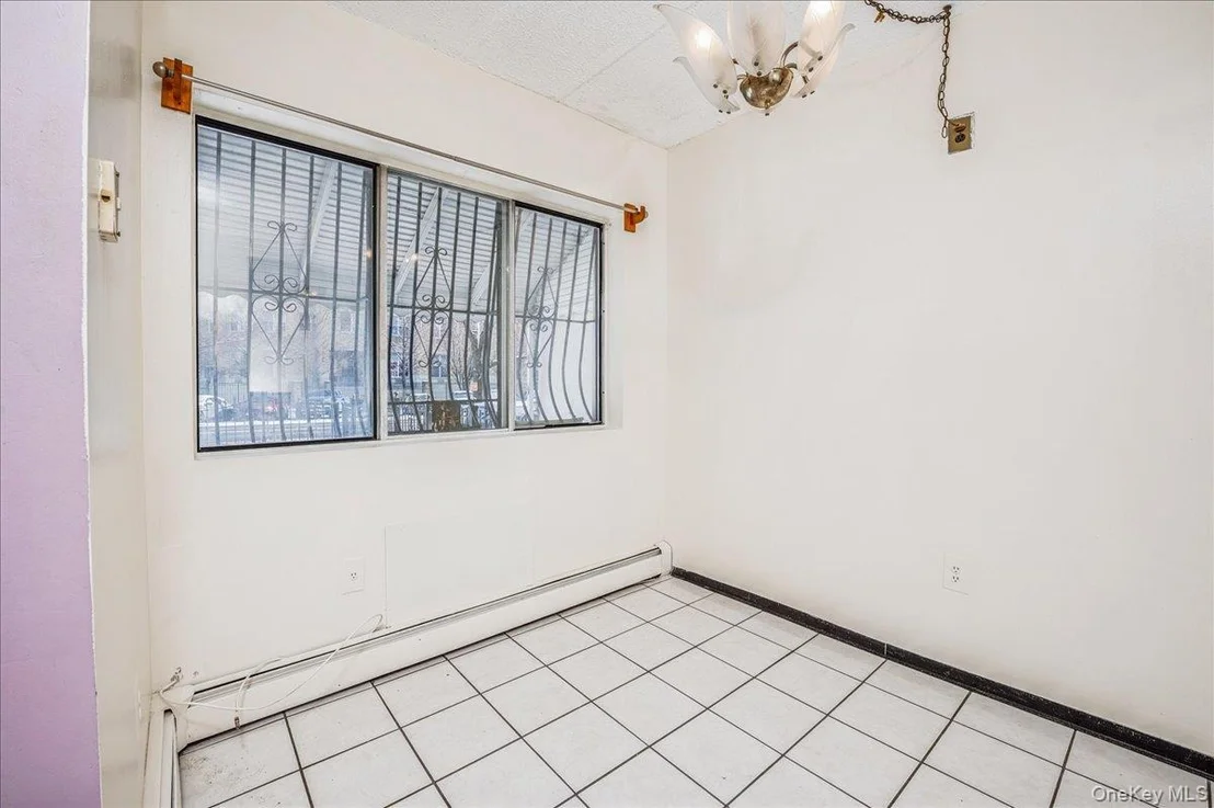Photo of 1361 Intervale Avenue
