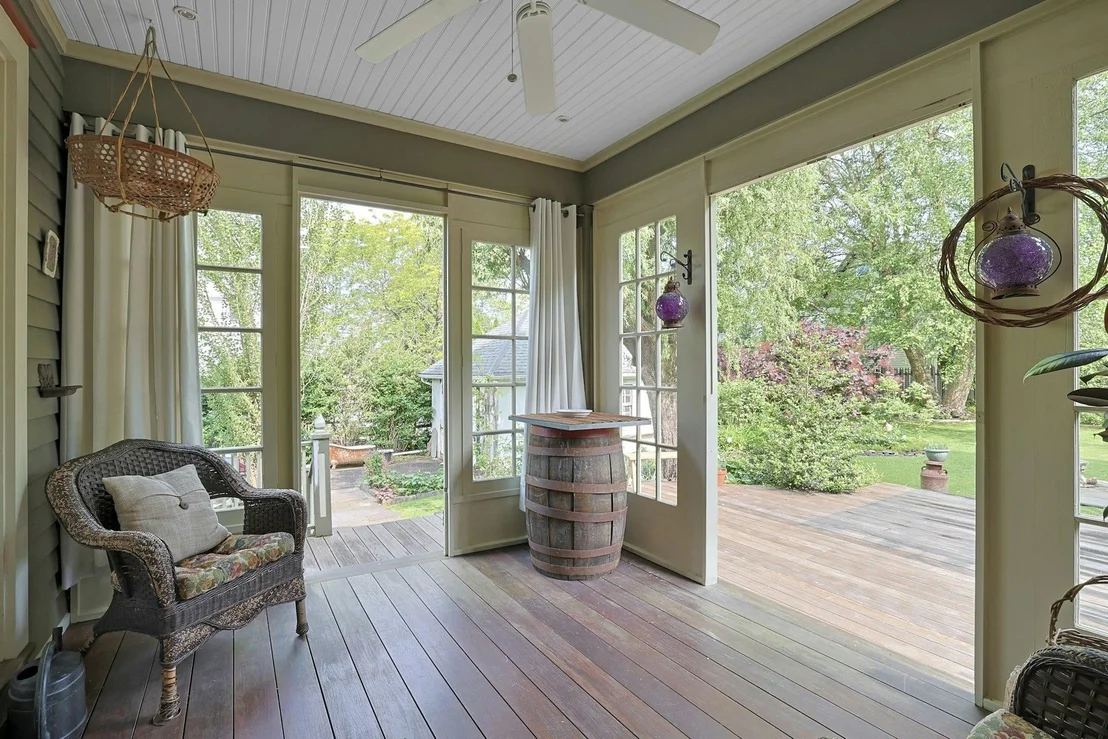 Photo of 1104 Elm Street