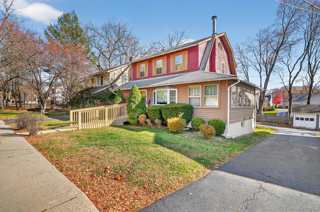 Photo of 165 Wayne Avenue