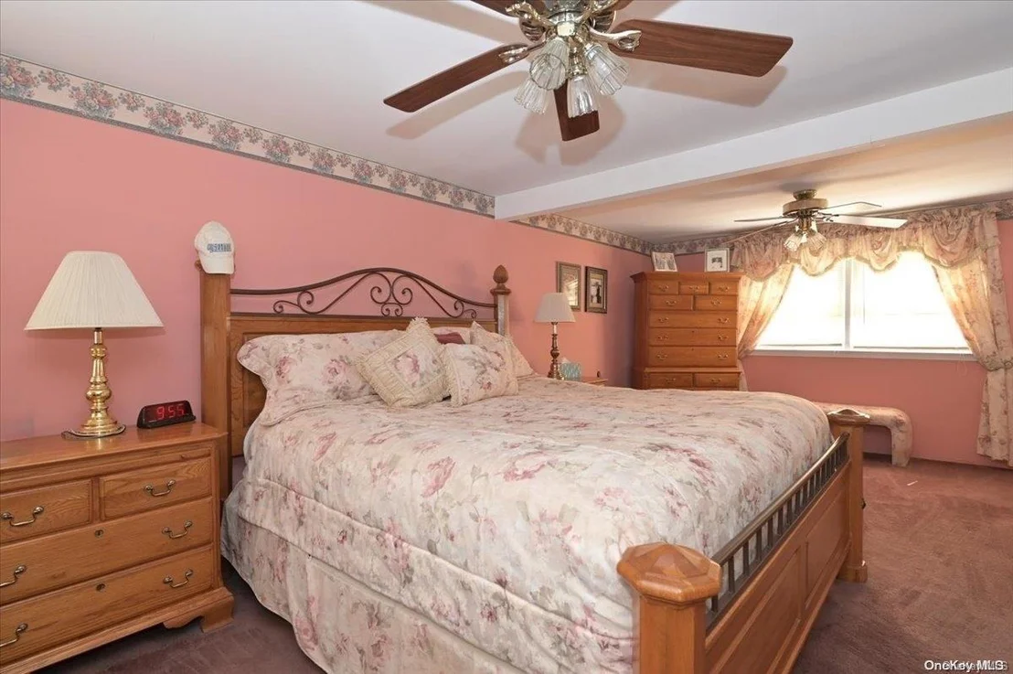 Photo of 876 Mayer Drive