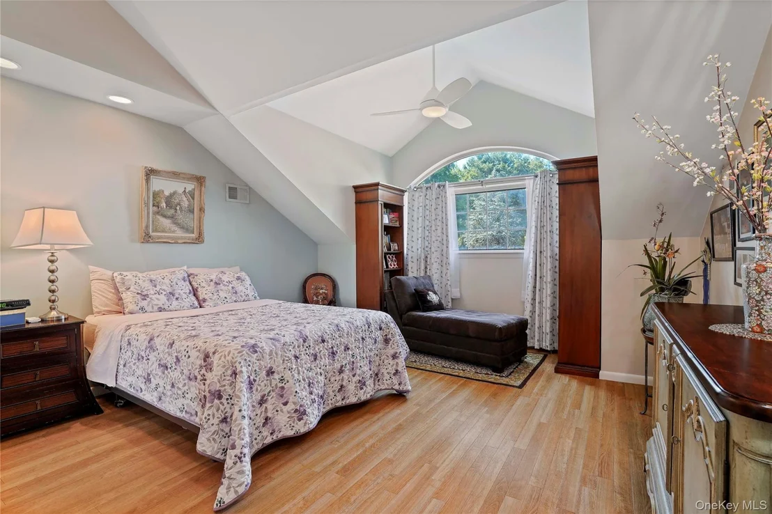 Photo of 9 Pinewood Circle