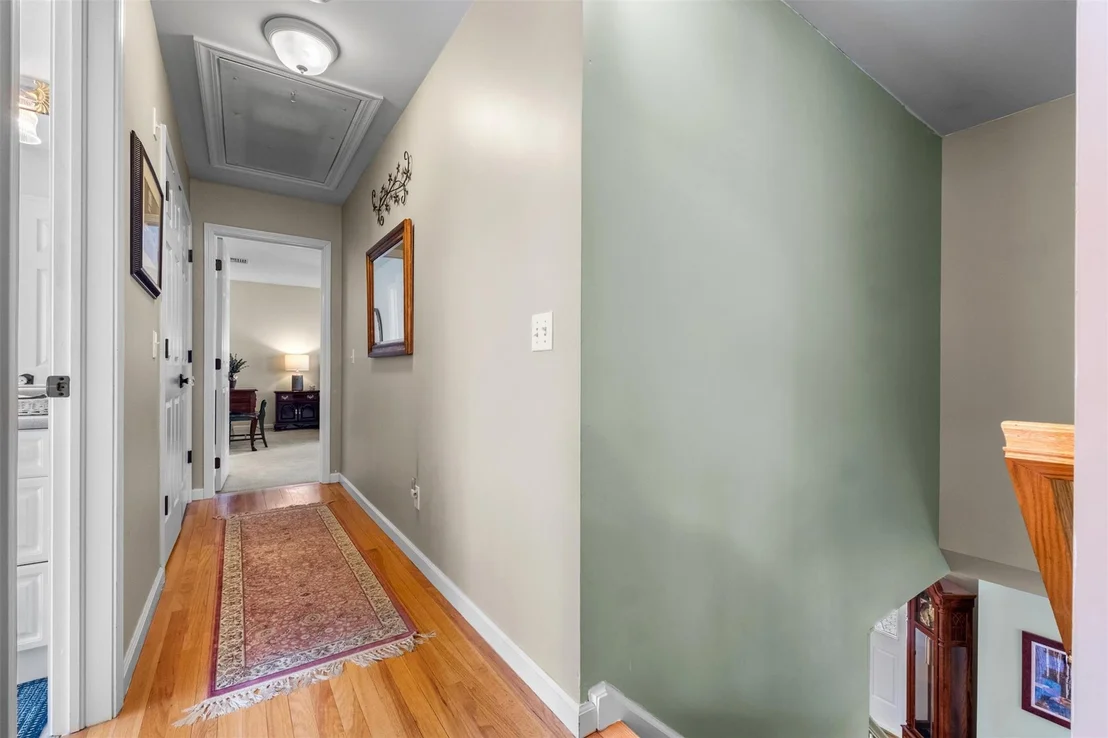 Photo of 462 Cornwall Hill Road