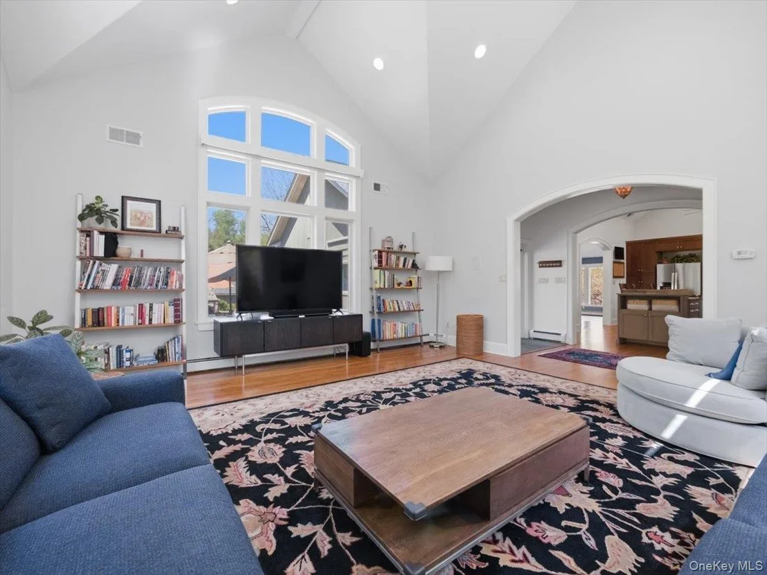 Photo of 608 Palmer Drive