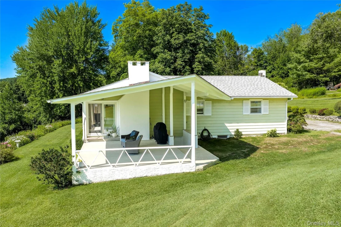Photo of 21 Overlook Drive