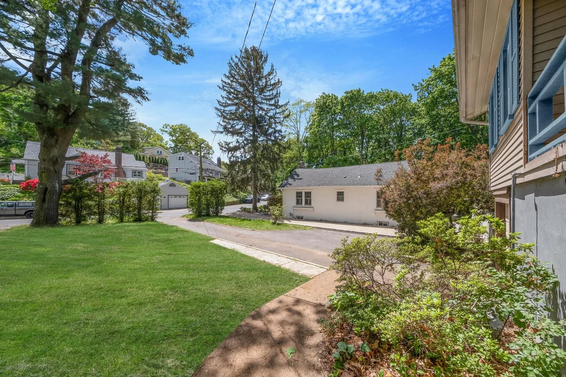 Photo of 45 Abbott Drive
