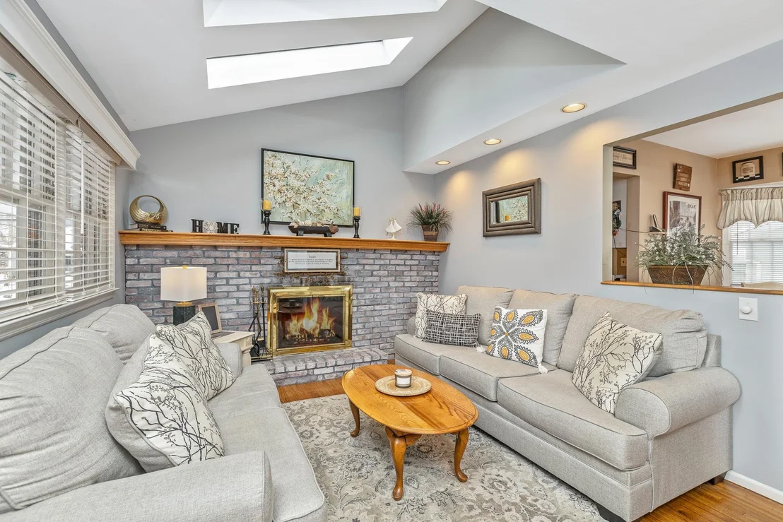 Photo of 98 Hillside Avenue