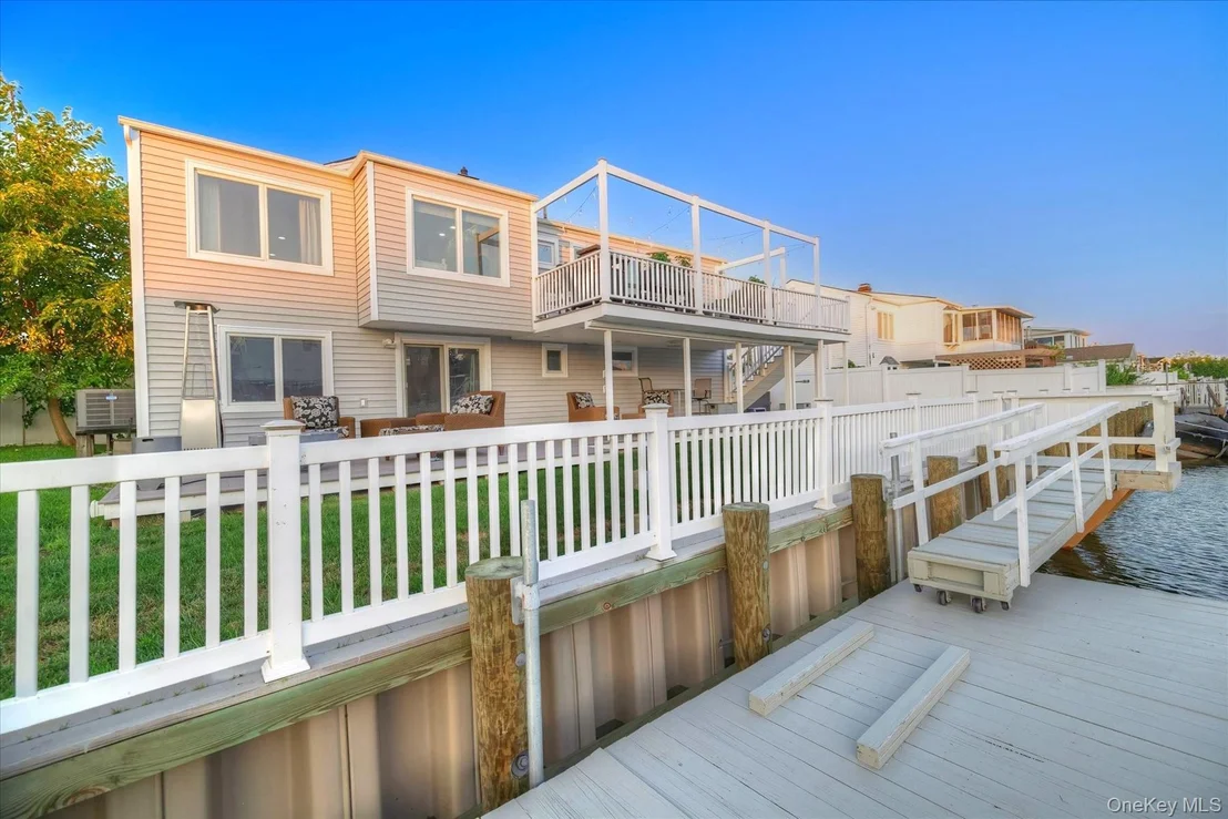 Photo of 3784 Carrel Boulevard