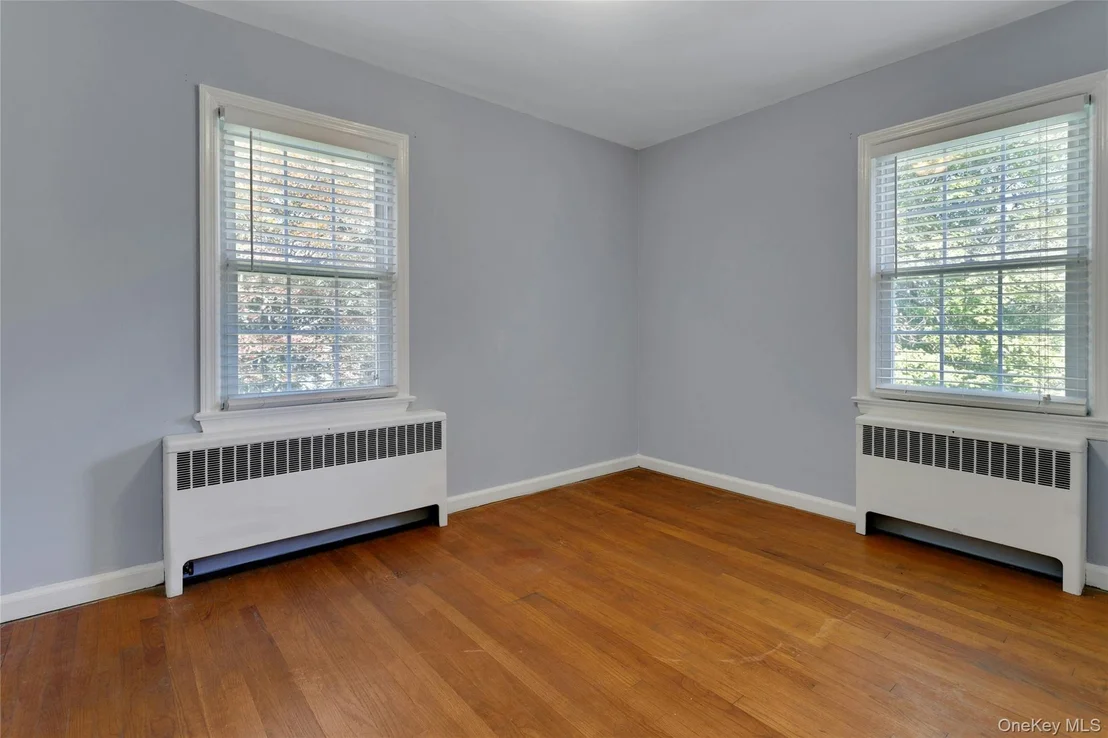 Photo of 4 Crescent Drive