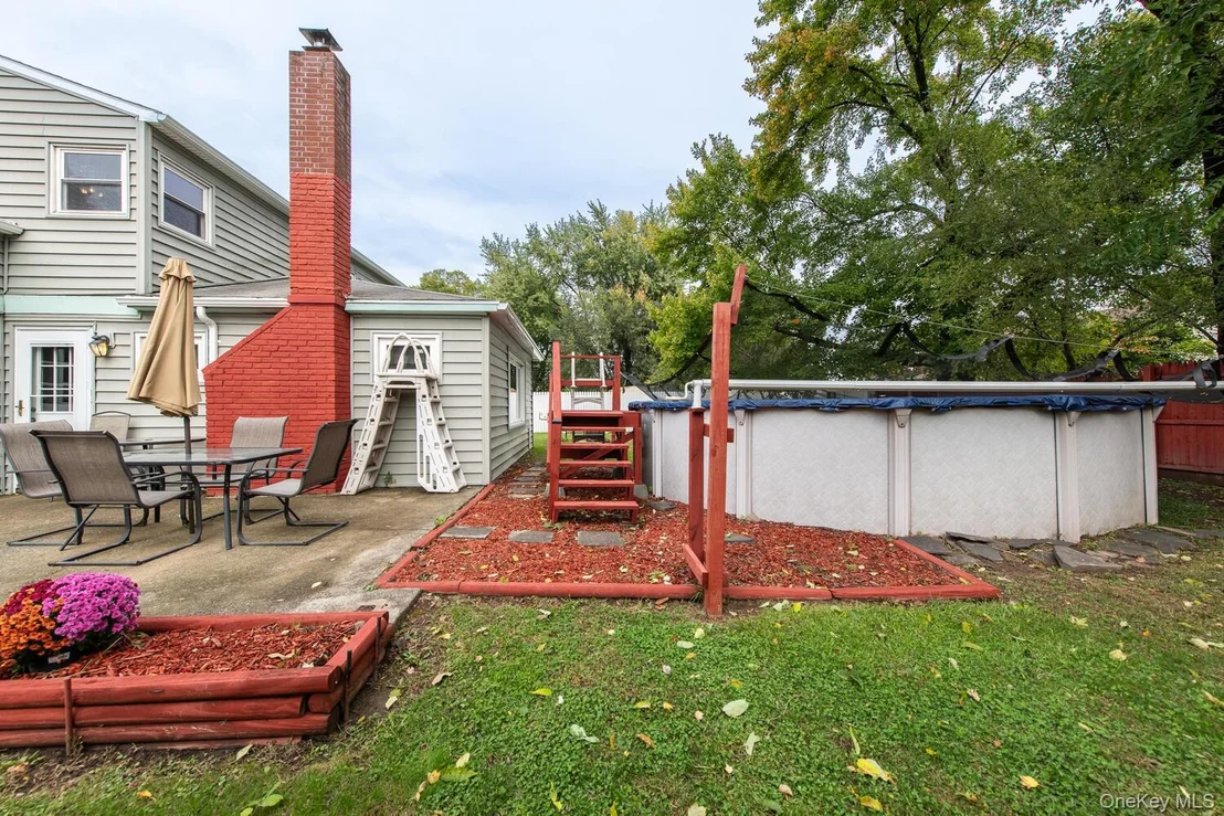 Photo of 4 Edgewood Drive