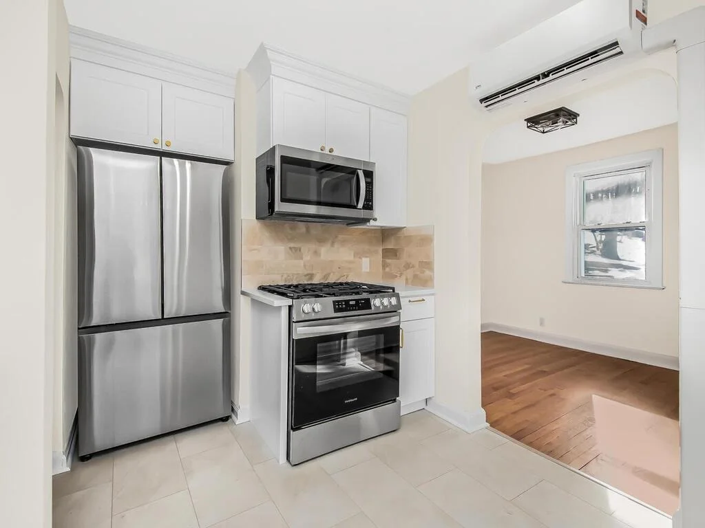 Photo of 2 Willow Avenue