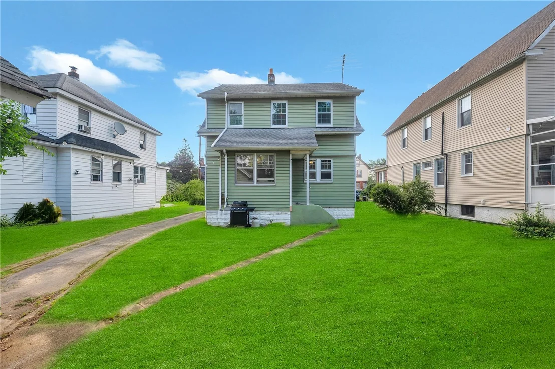 Photo of 73 Bismark Avenue