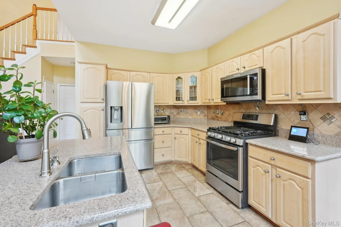 Photo of 198 Benefield Boulevard