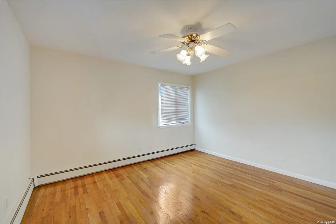 Photo of 974 Middle Bay Drive