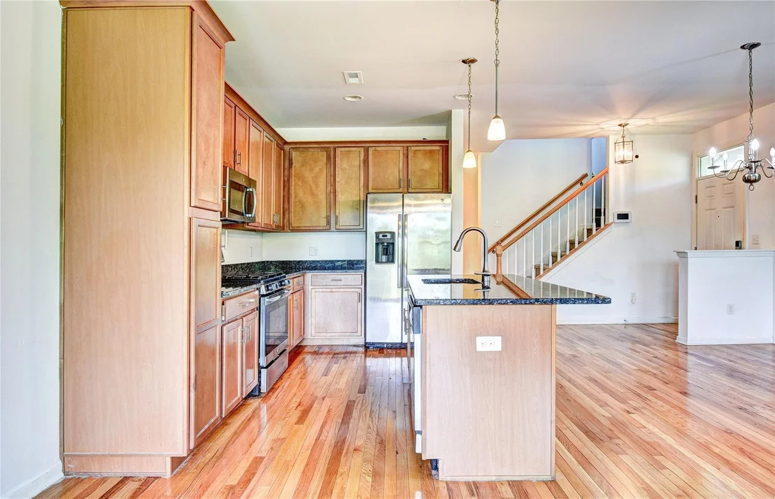 Photo of 1 Lindentree Lane