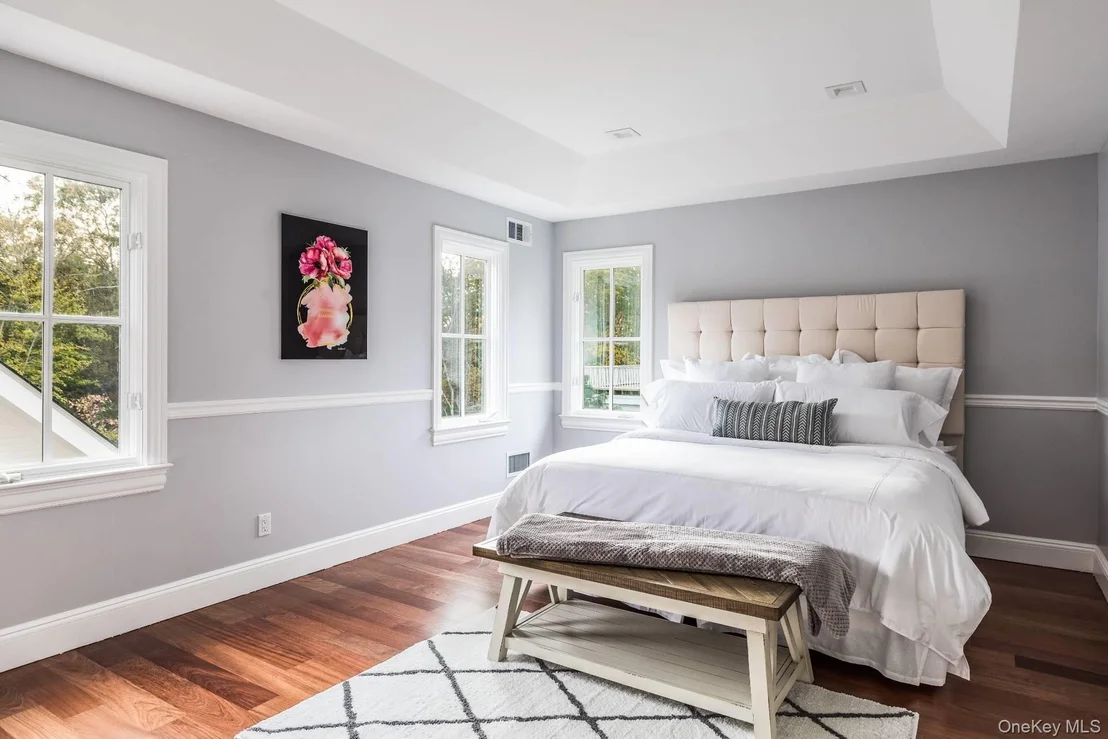 Photo of 2136 Deerfield Road