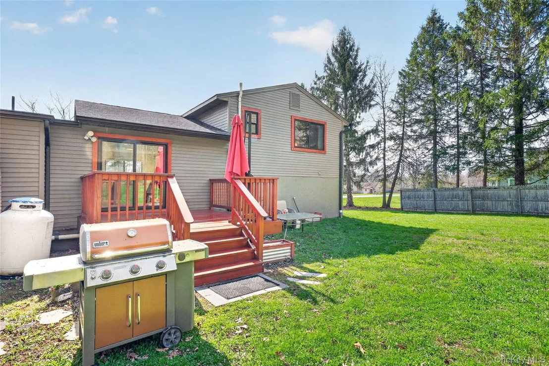 Photo of 457 Forest Road