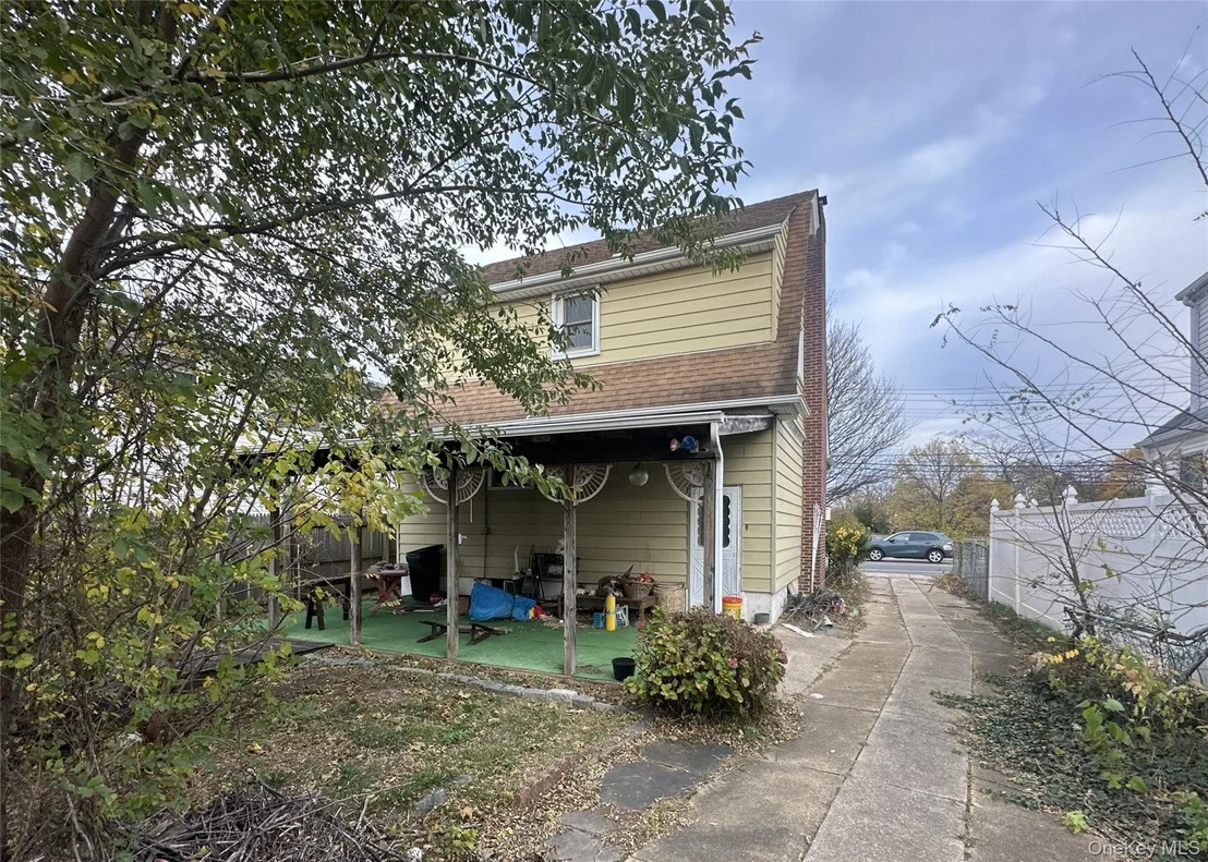 Photo of 2922 Oceanside Road