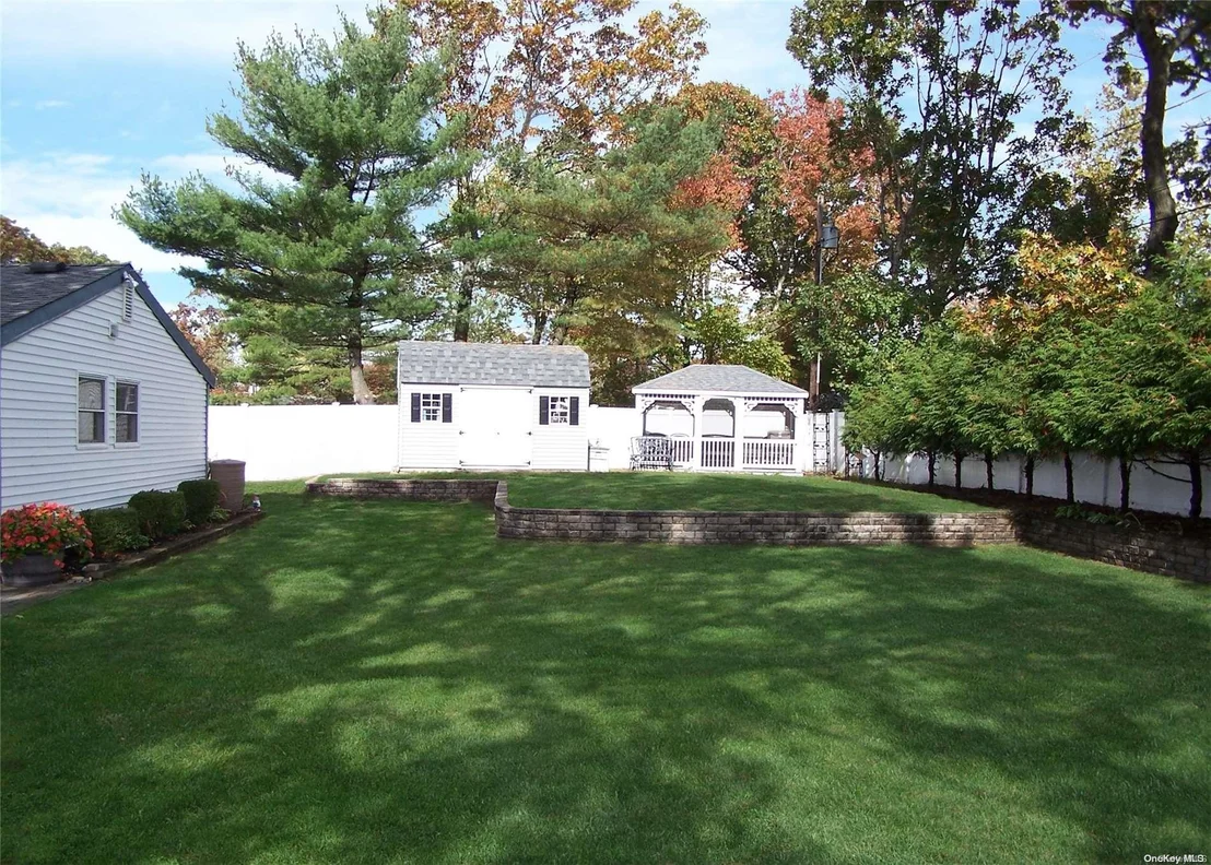 Photo of 21 Riviera Drive