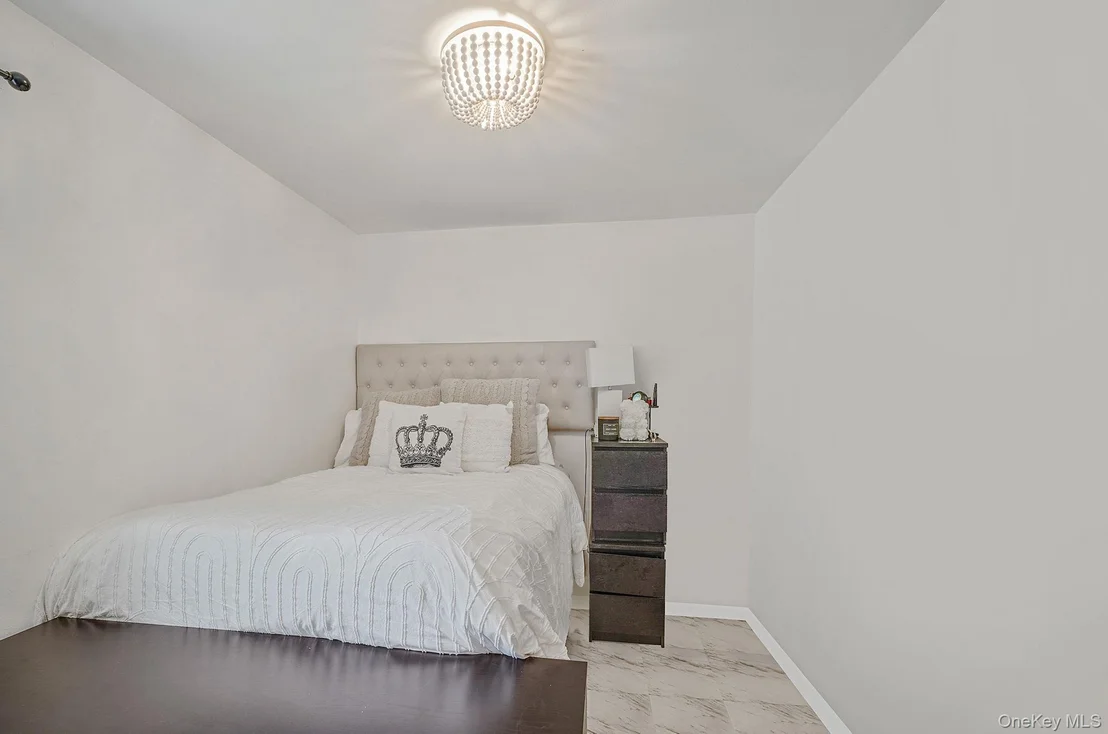 Photo of 35 Maple Avenue