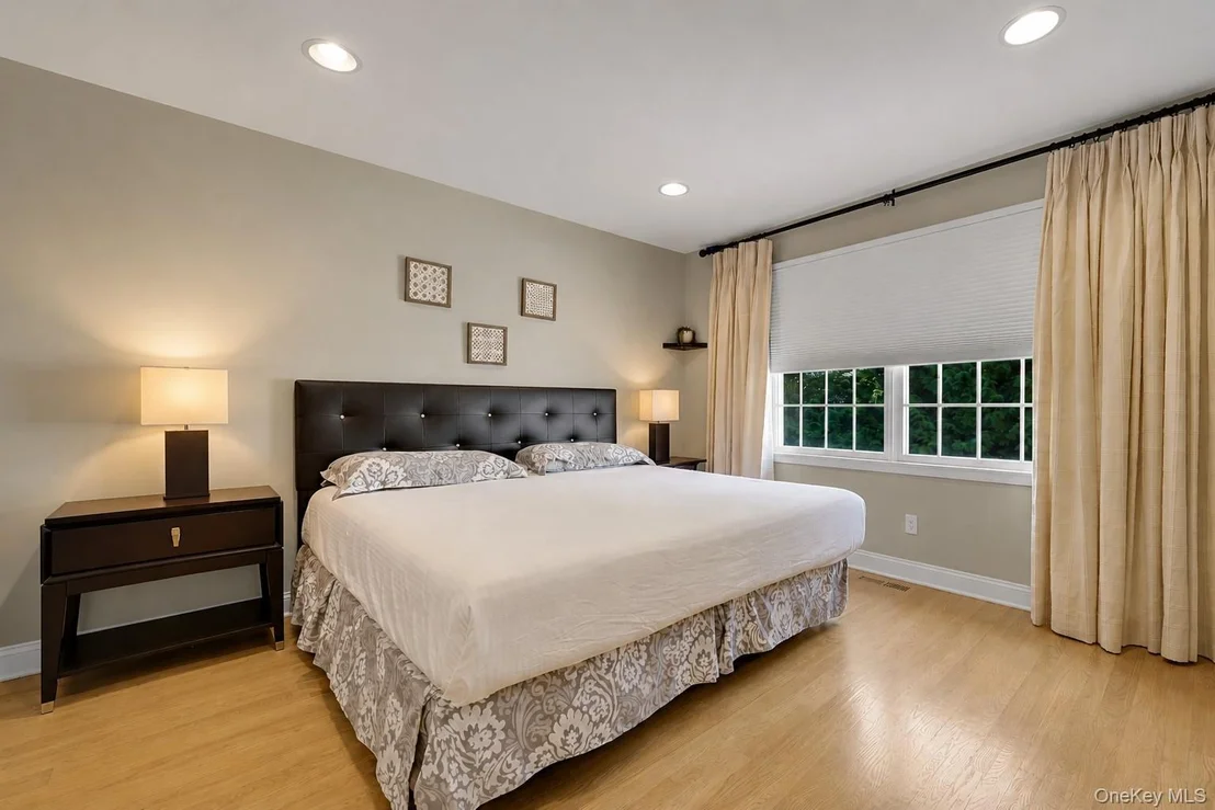 Photo of 16 Eagle Court