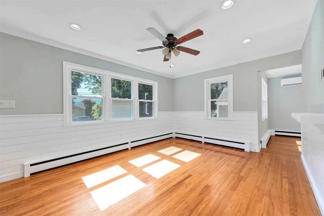 Photo of 14 Summit Avenue