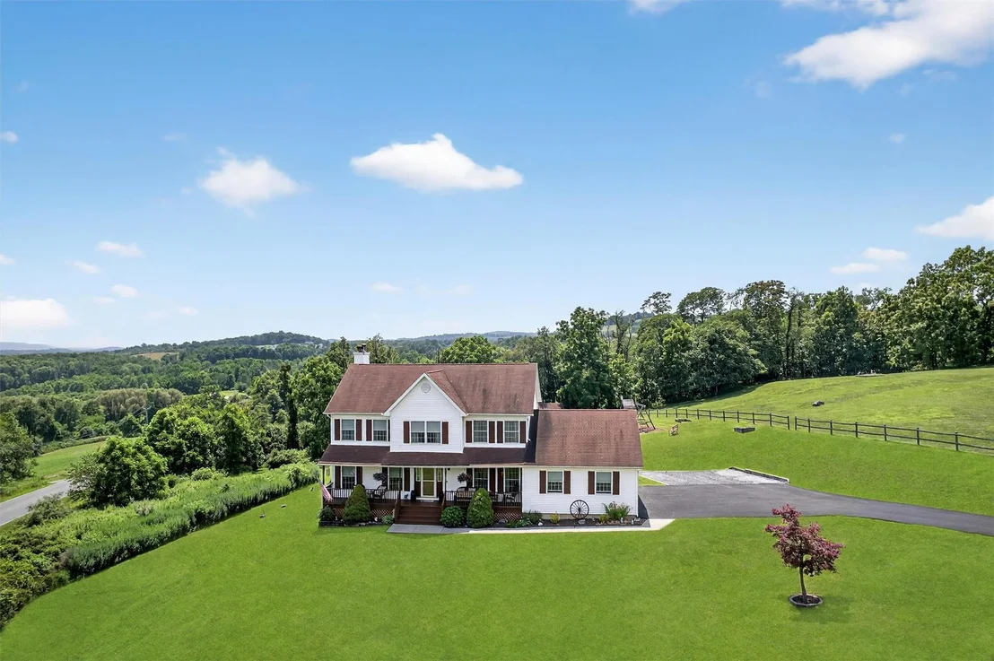 Photo of 398 Cosh Road