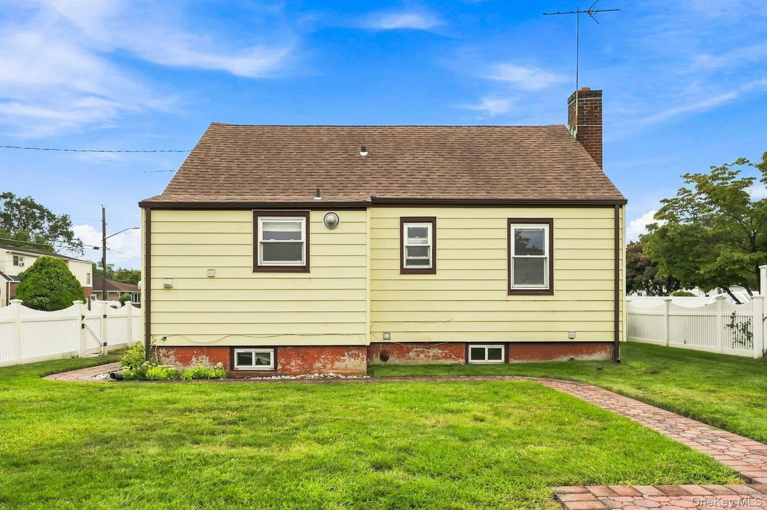 Photo of 39 Emma Street