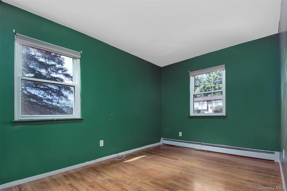 Photo of 554 High Street