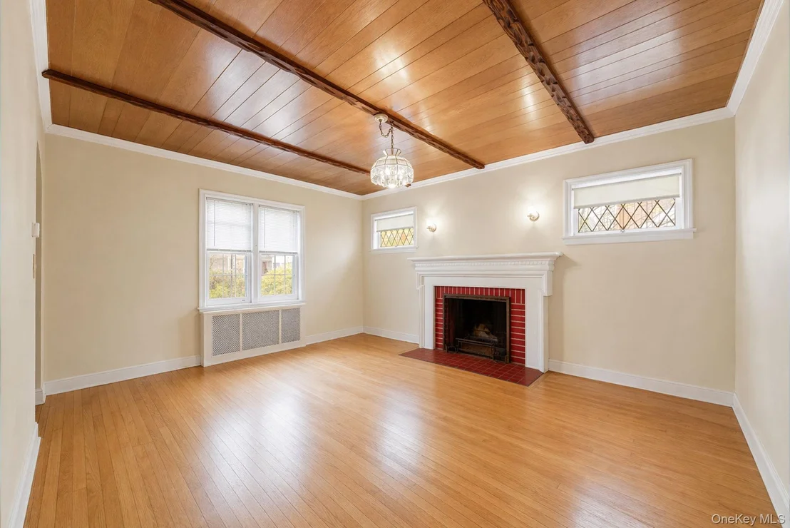 Photo of 8 Maple Lane