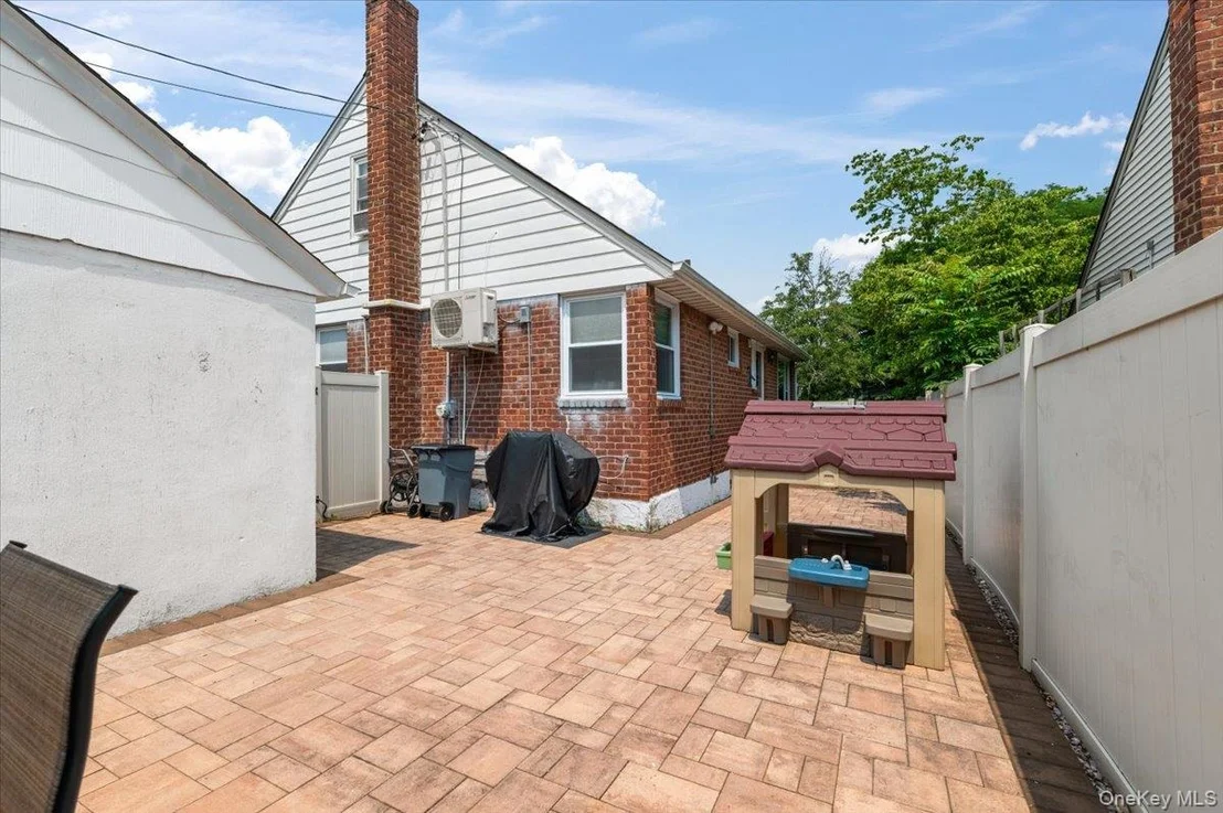 Photo of 72 Pembrook Drive