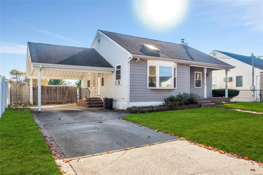 Photo of 128 Gracie Drive