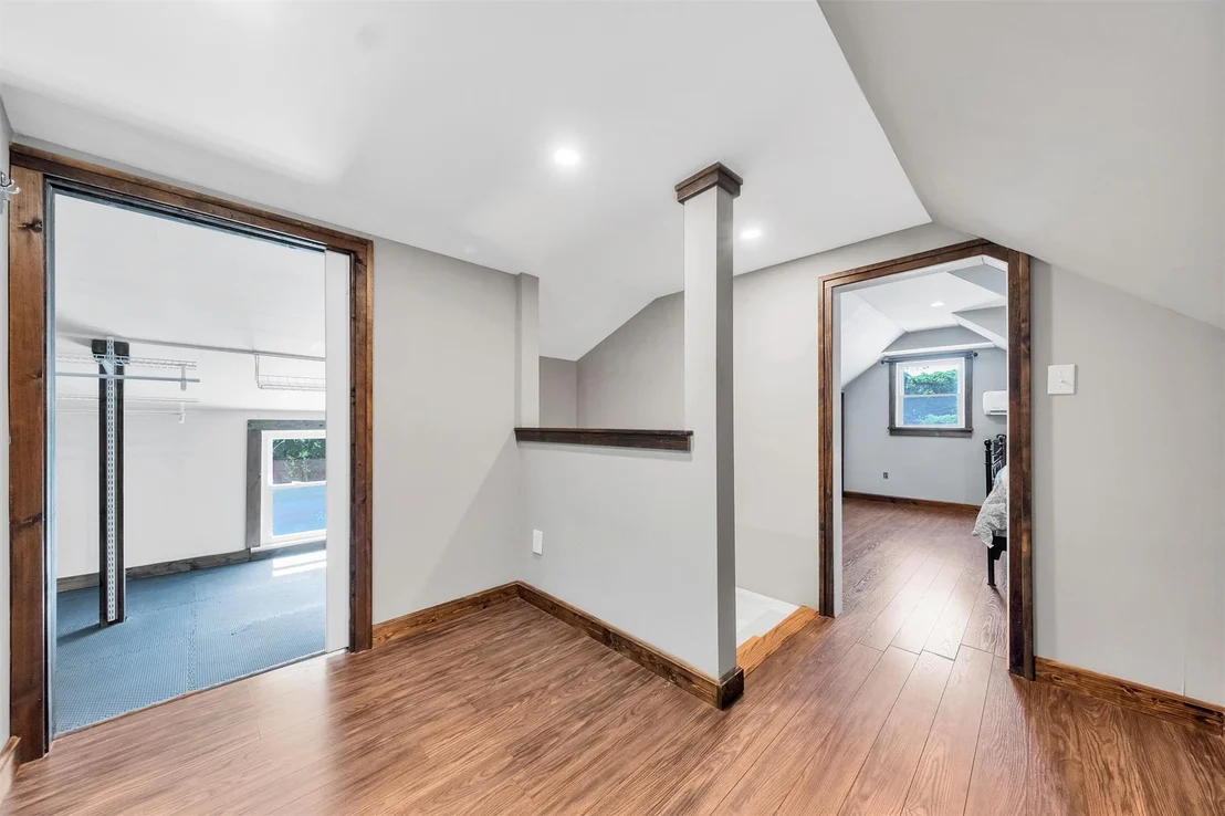 Photo of 14 Summit Avenue