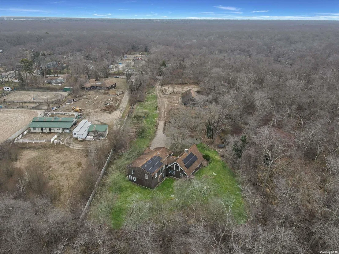 Photo of 32 Deer Path Road