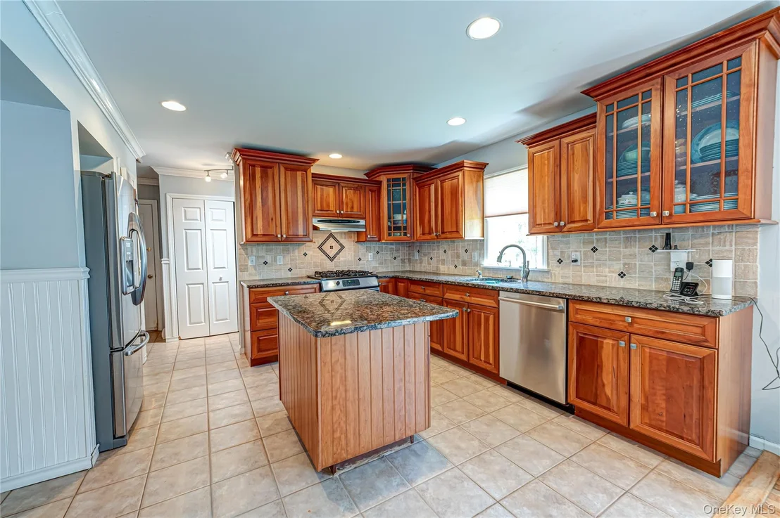 Photo of 209 Fairway Drive