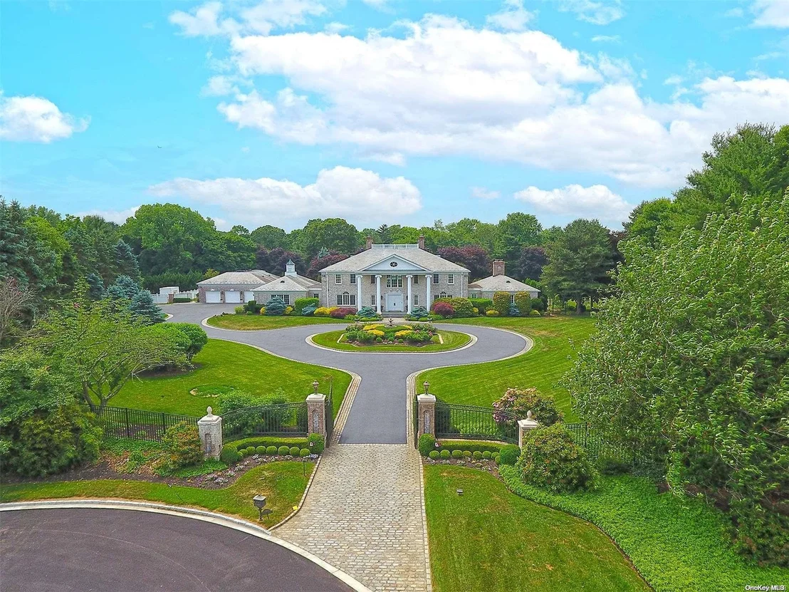 Photo of 9 Colonial Drive