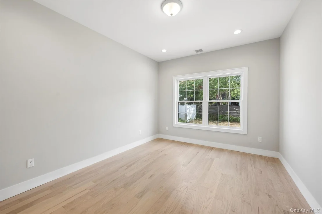 Photo of 1750 Henry Road