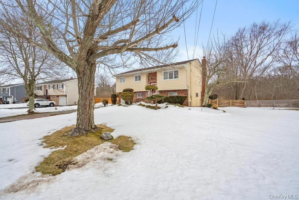 Photo of 90 Babylon Avenue