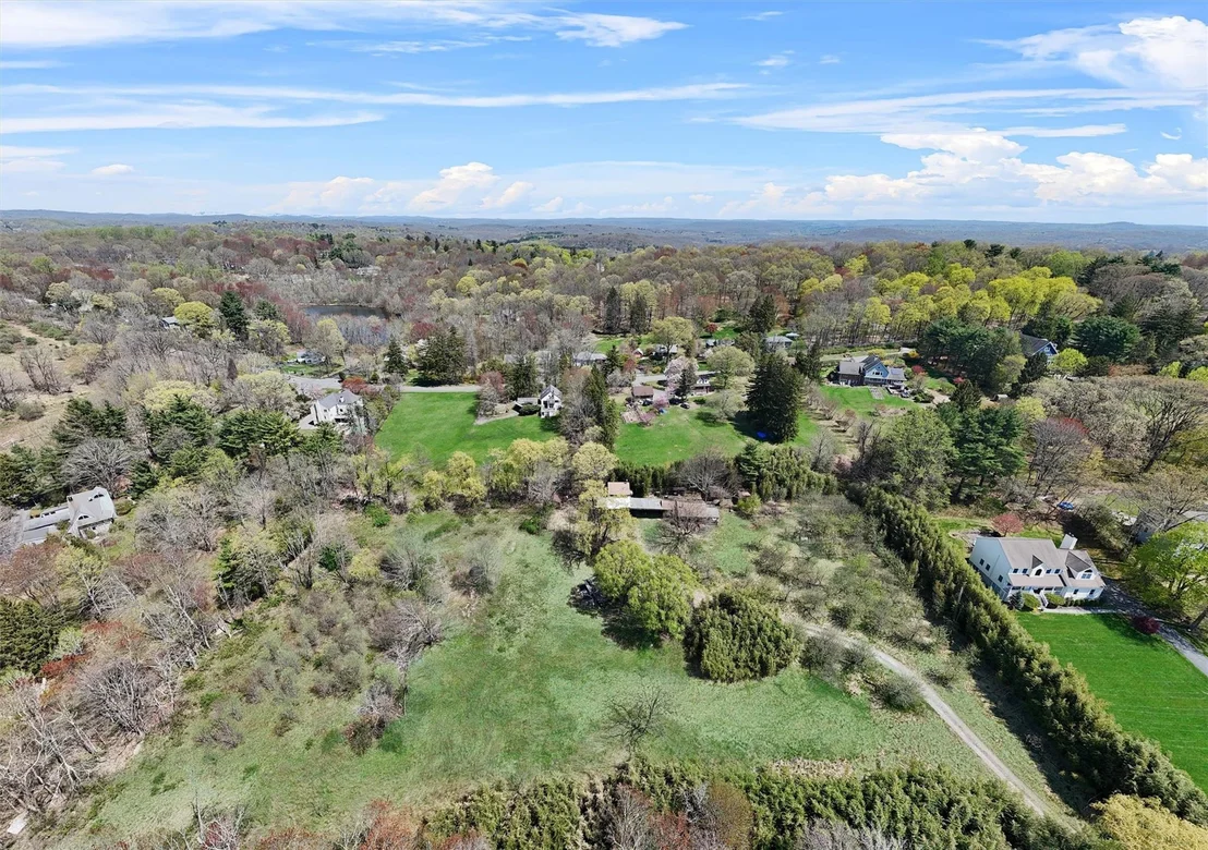 Photo of 20 Sun Hill Road