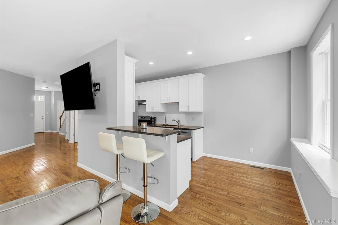 Photo of 28 Pinto Road W